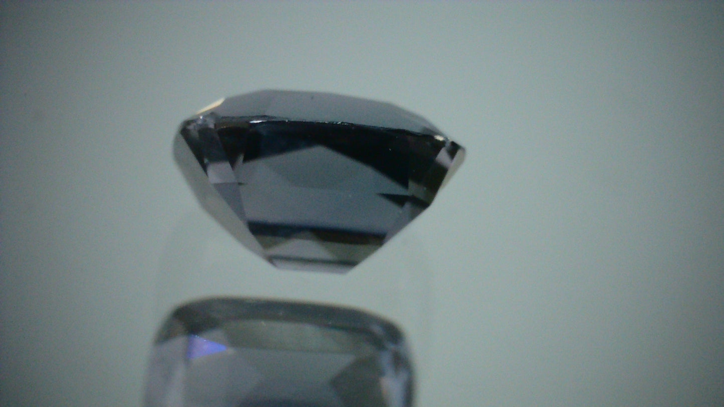 バイオレットスピネル(ソーティング付) 0.815ct 【AR897】