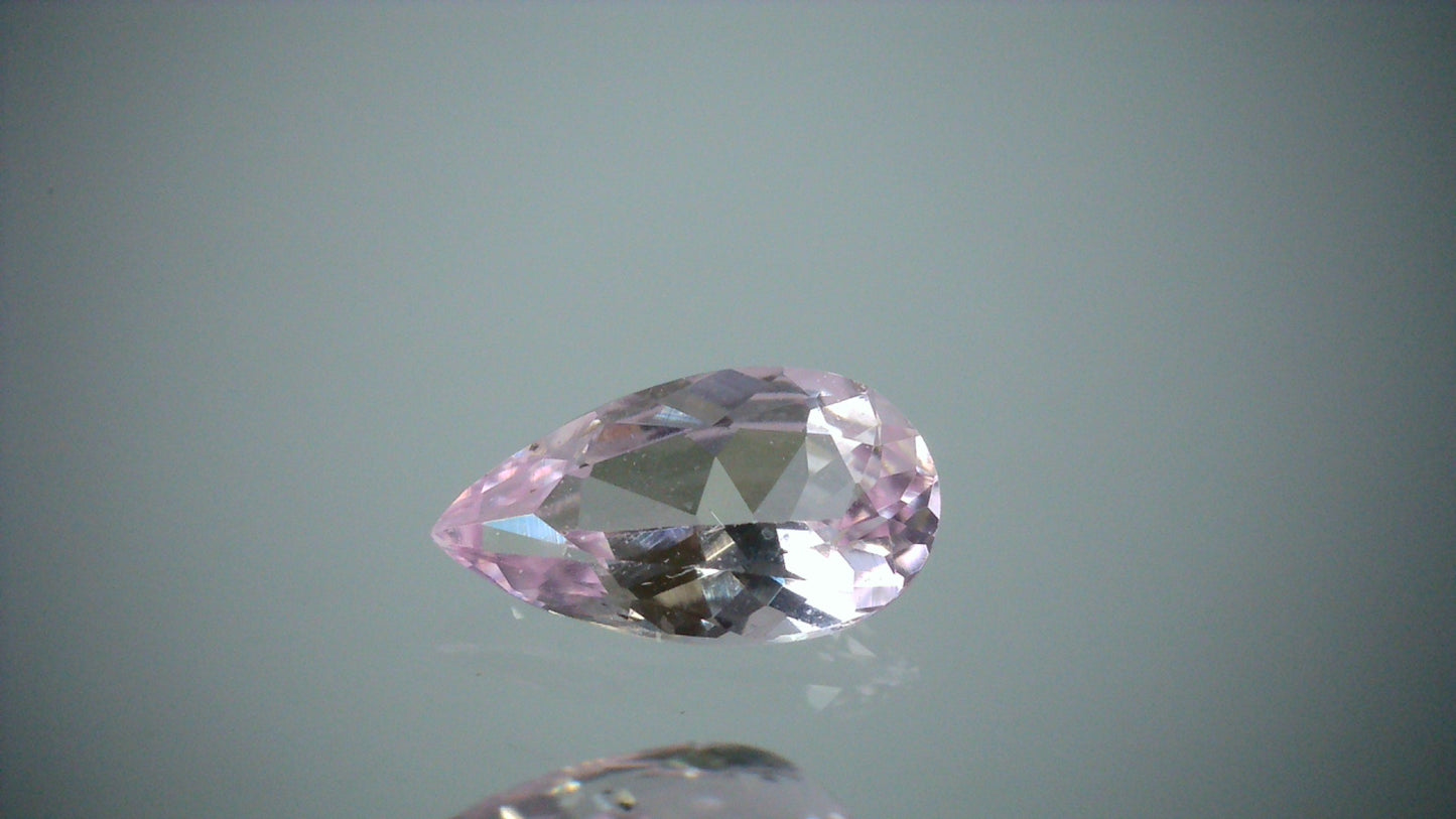 ピンクゾイサイト 0.18ct  【AR858】
