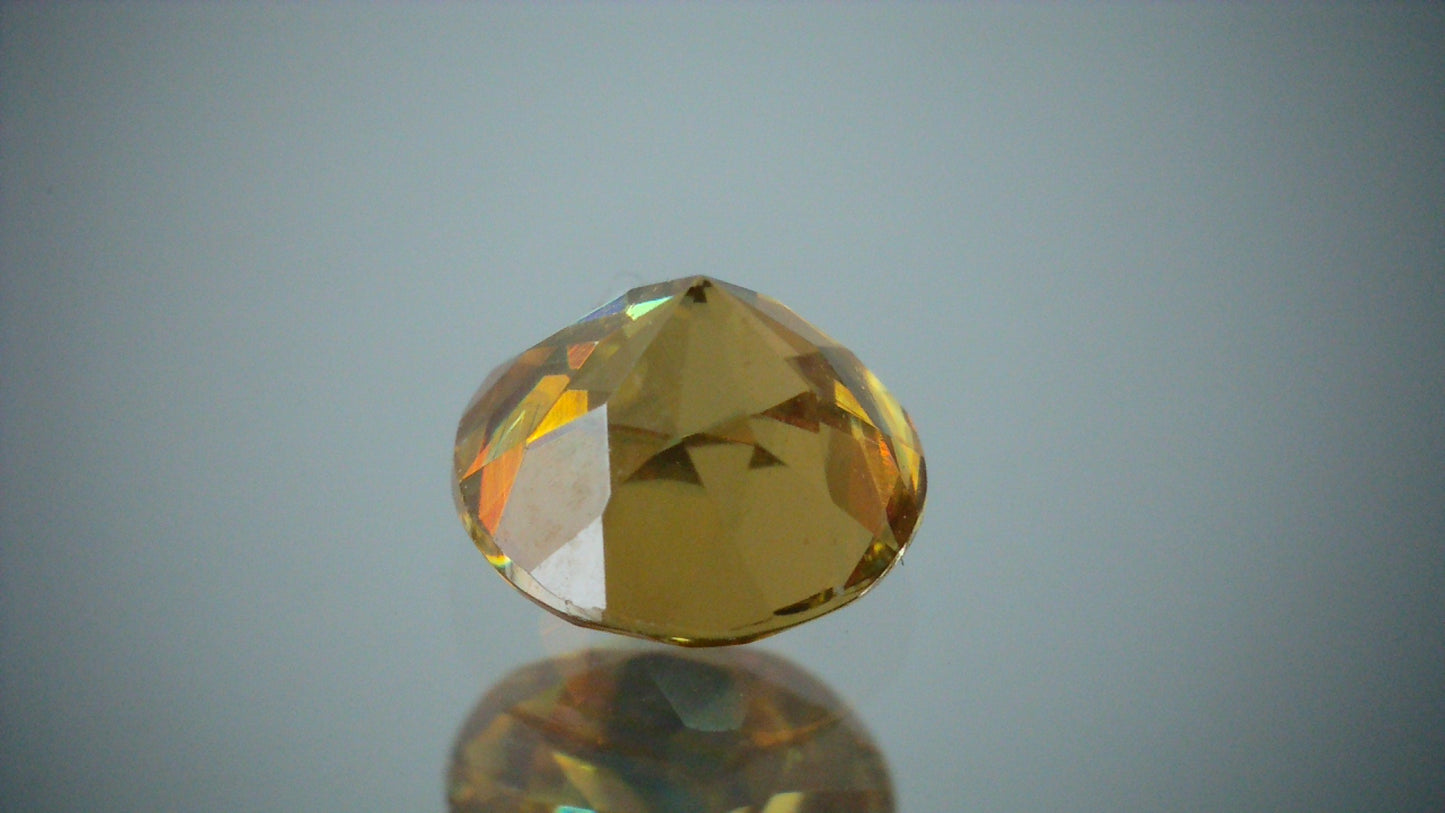 スフェーン 0.62ct 【K8775-4】