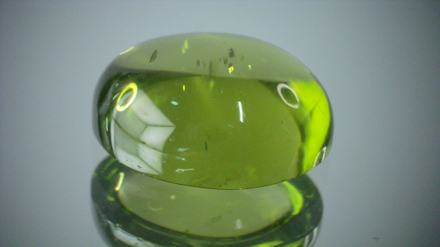 ペリドット 3.29ct 【D7-137】