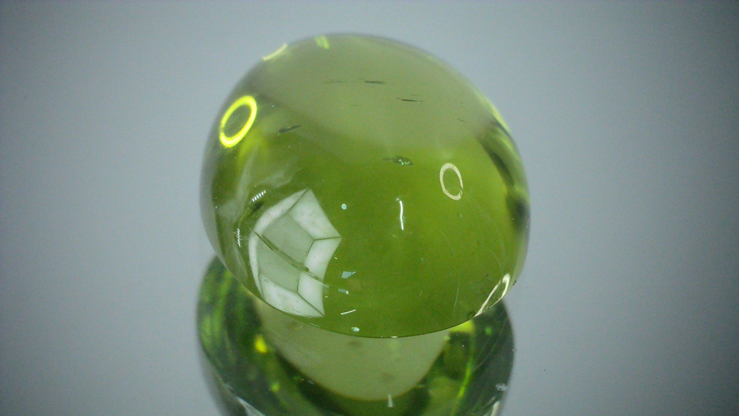 ペリドット 3.29ct 【D7-137】
