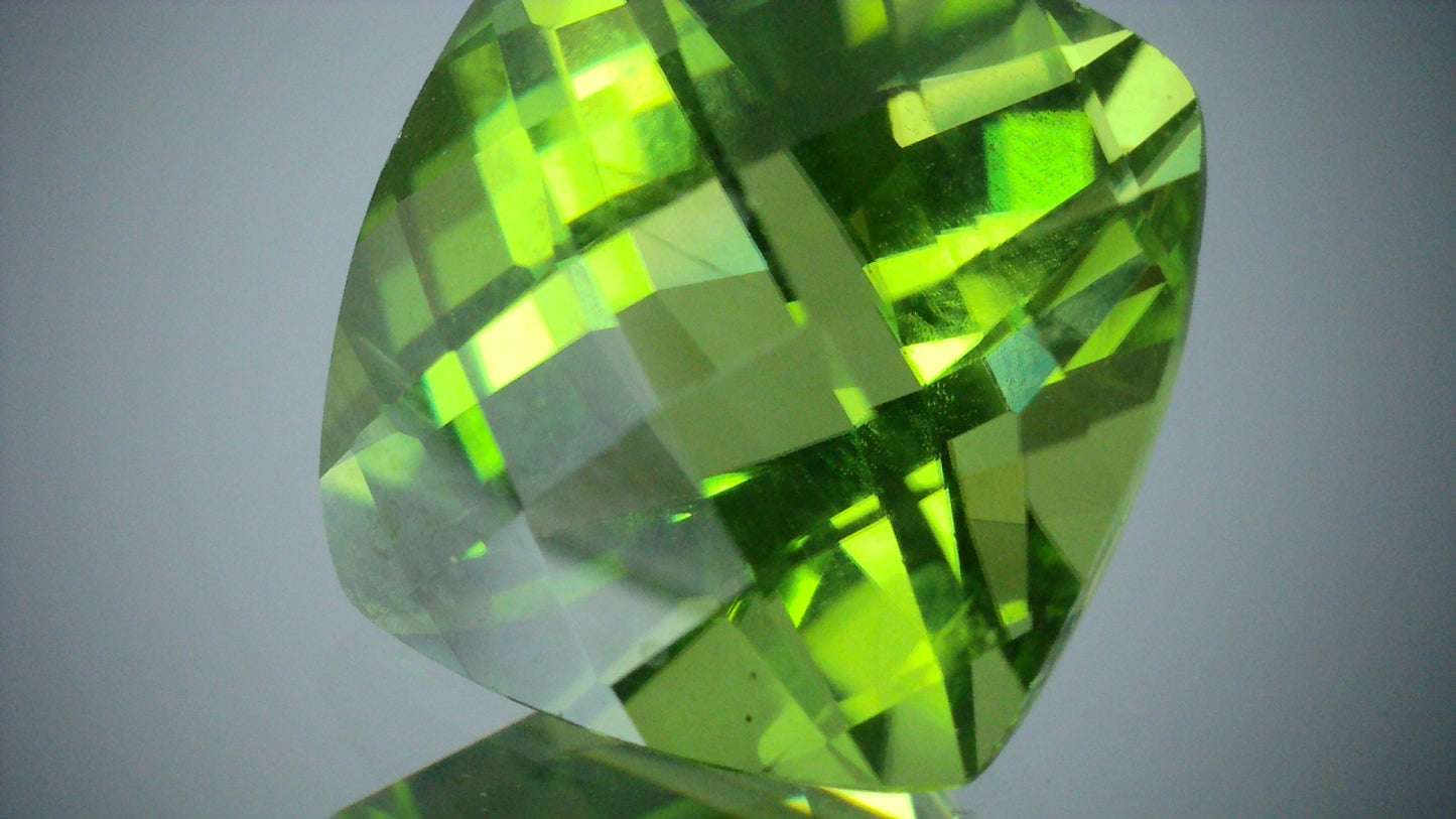 ペリドット 5.08ct 【D7-141】