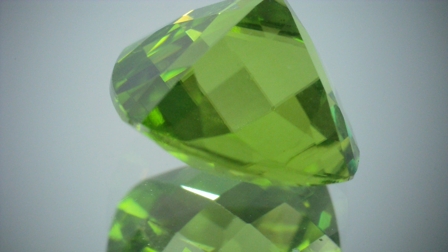 ペリドット 5.08ct 【D7-141】