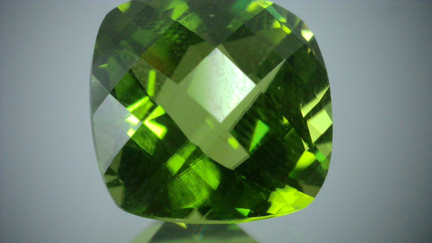 ペリドット 4.85ct 【D7-142】