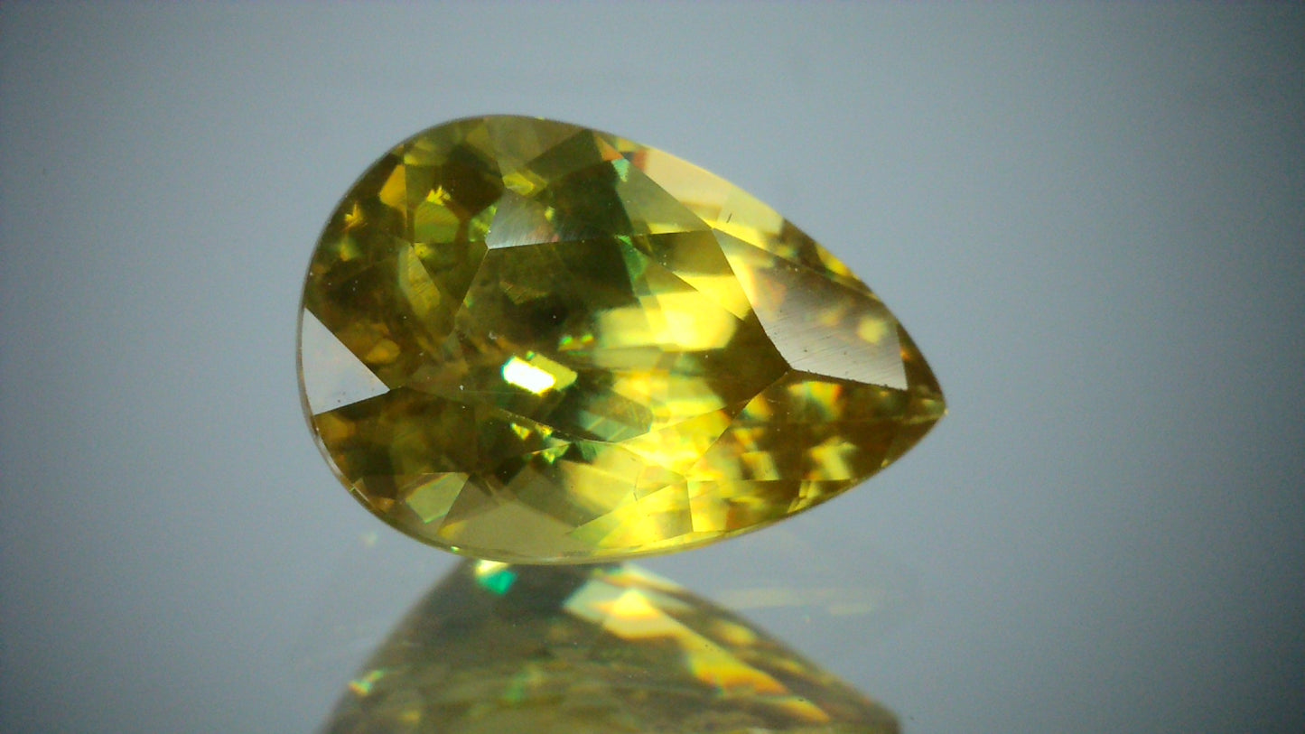 スフェーン 1.78ct 【D7-146】