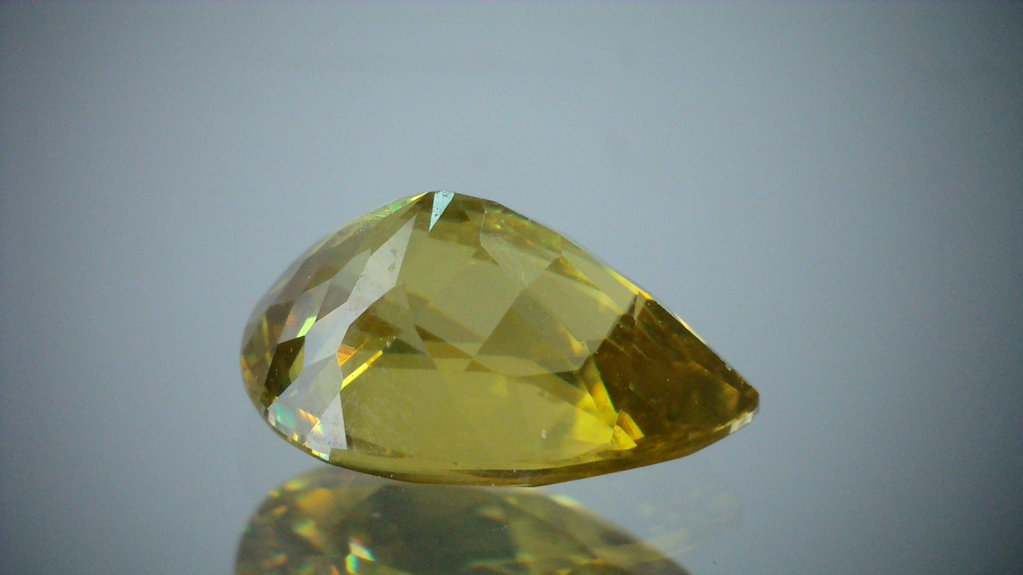 スフェーン 1.78ct 【D7-146】