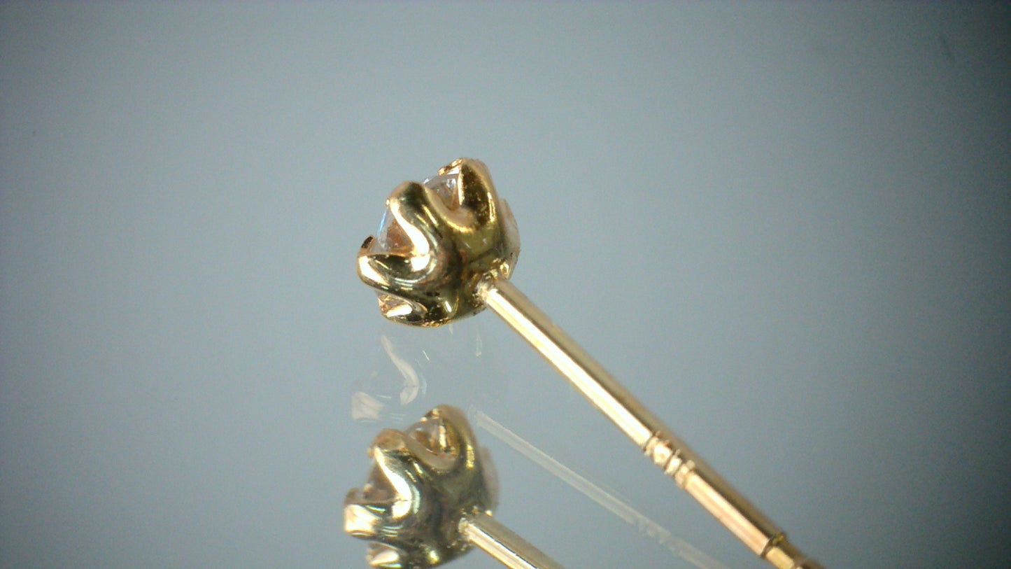 ダイヤモンド K18YG ピアス 【D7-152】