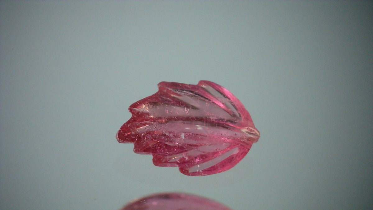 カービングサファイア 0.15ct 【AR1130】