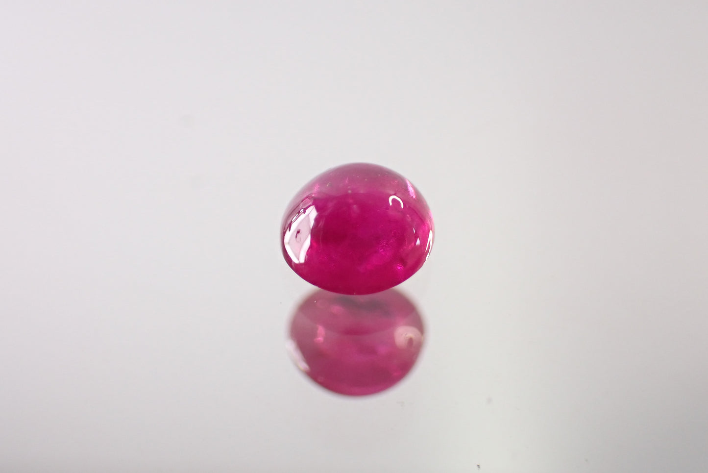 カボションルビー 0.57ct 【AR1149】