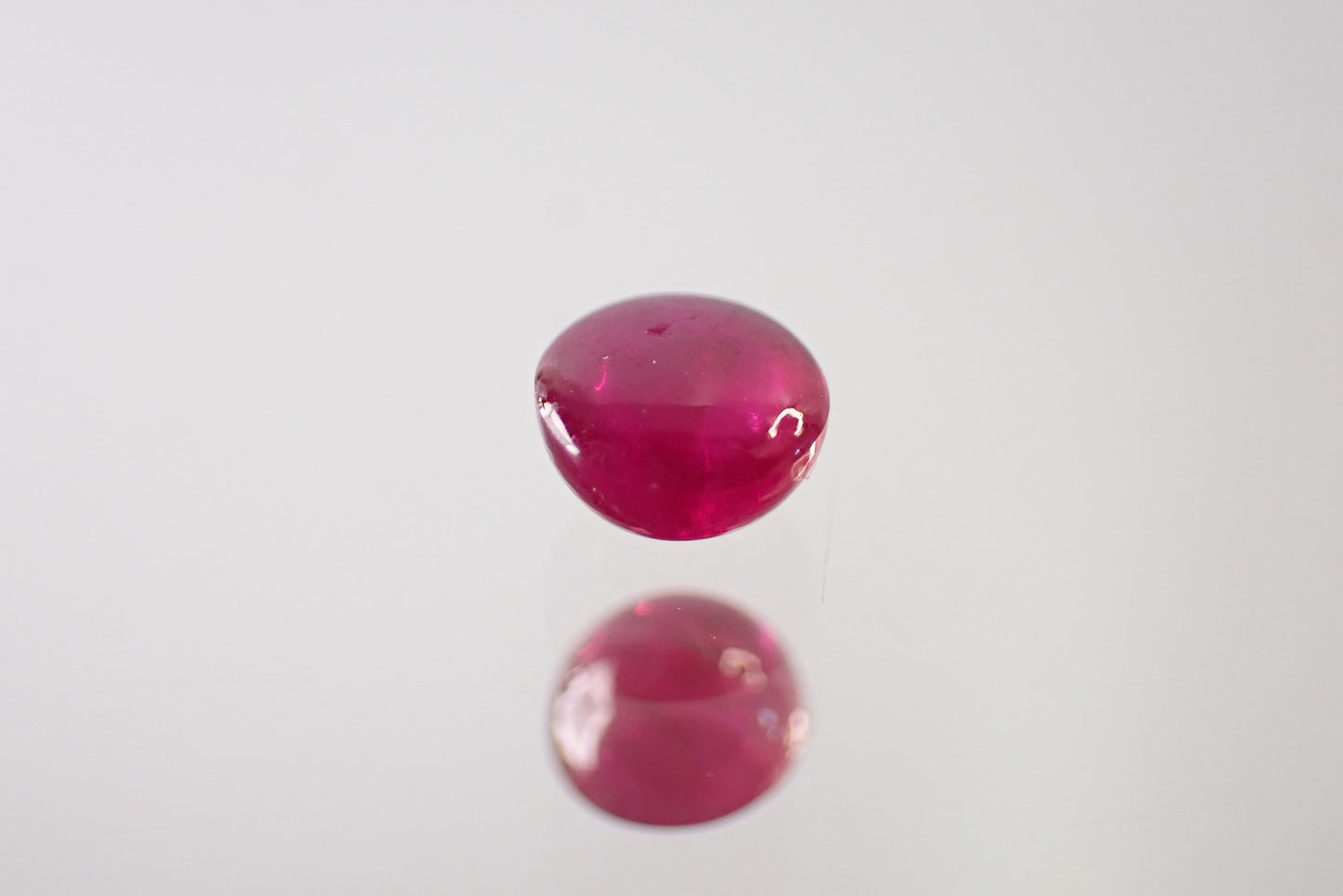 カボションルビー 0.61ct 【AR1151】