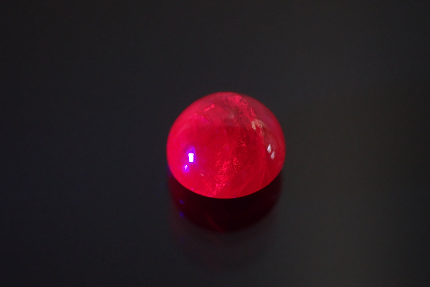 カボションルビー 0.61ct 【AR1151】