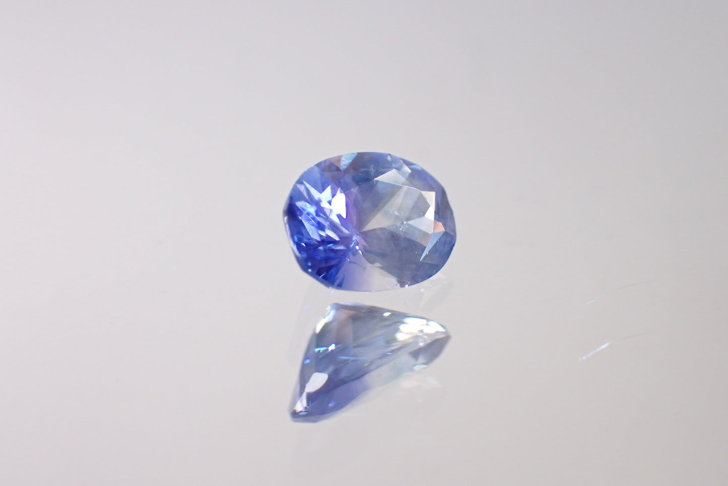 バイカラーサファイア 1.20ct 【AR1194】