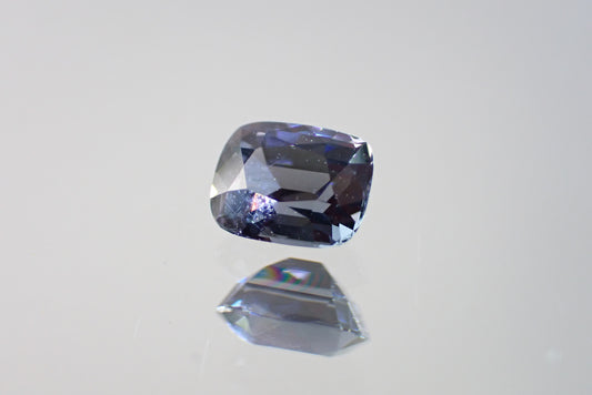 バイオレットスピネル(ソーティング付) 0.815ct 【AR897】