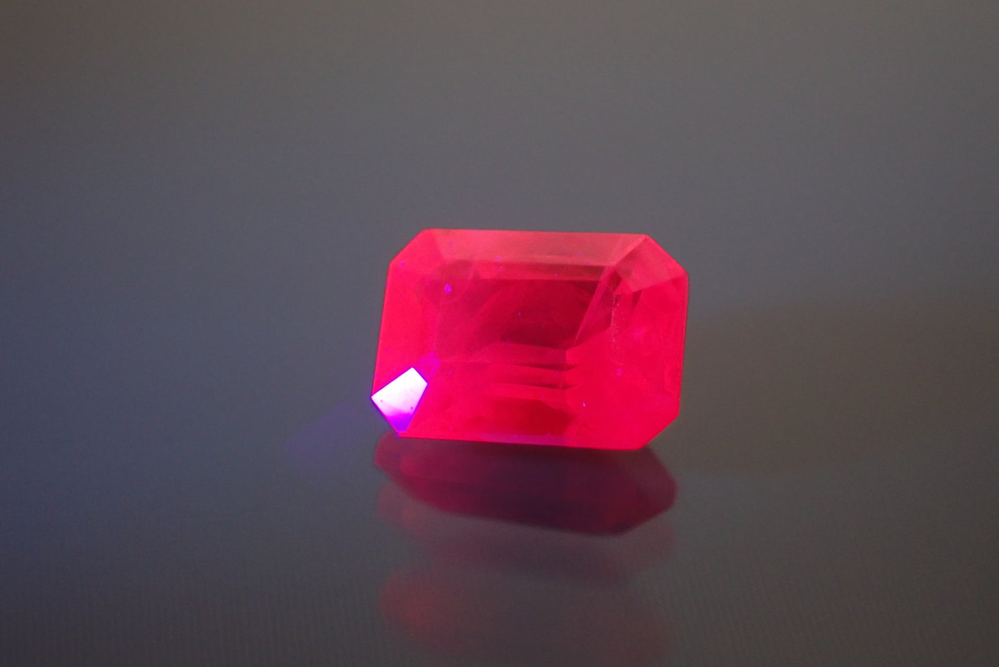 ルビー 0.17ct  【D7-131】