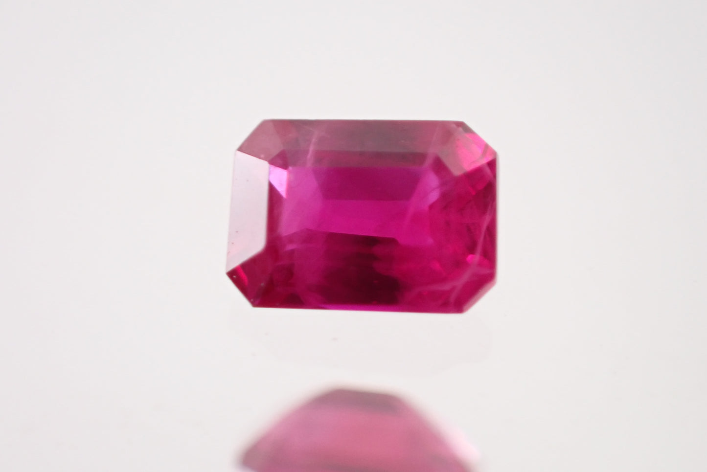 ルビー 0.17ct  【D7-131】