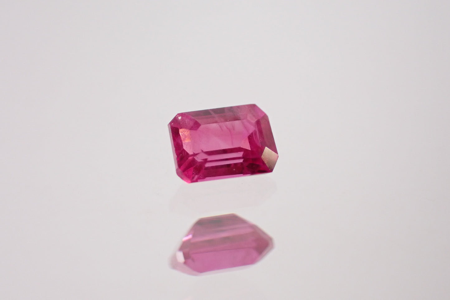 ルビー 0.21ct 【D7-132】