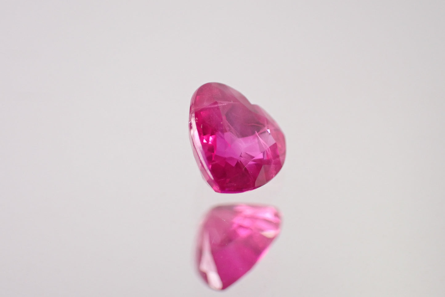 ハートルビー 0.63ct  【RUA7507-HYZ】
