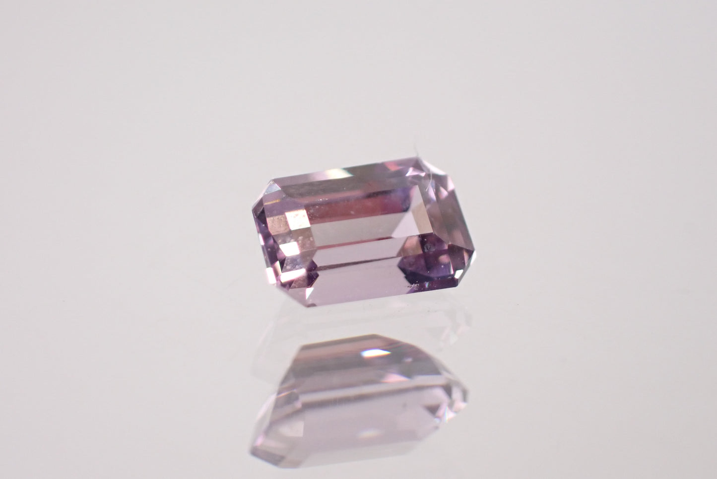 パープルスピネル 0.462ct  【AR895】