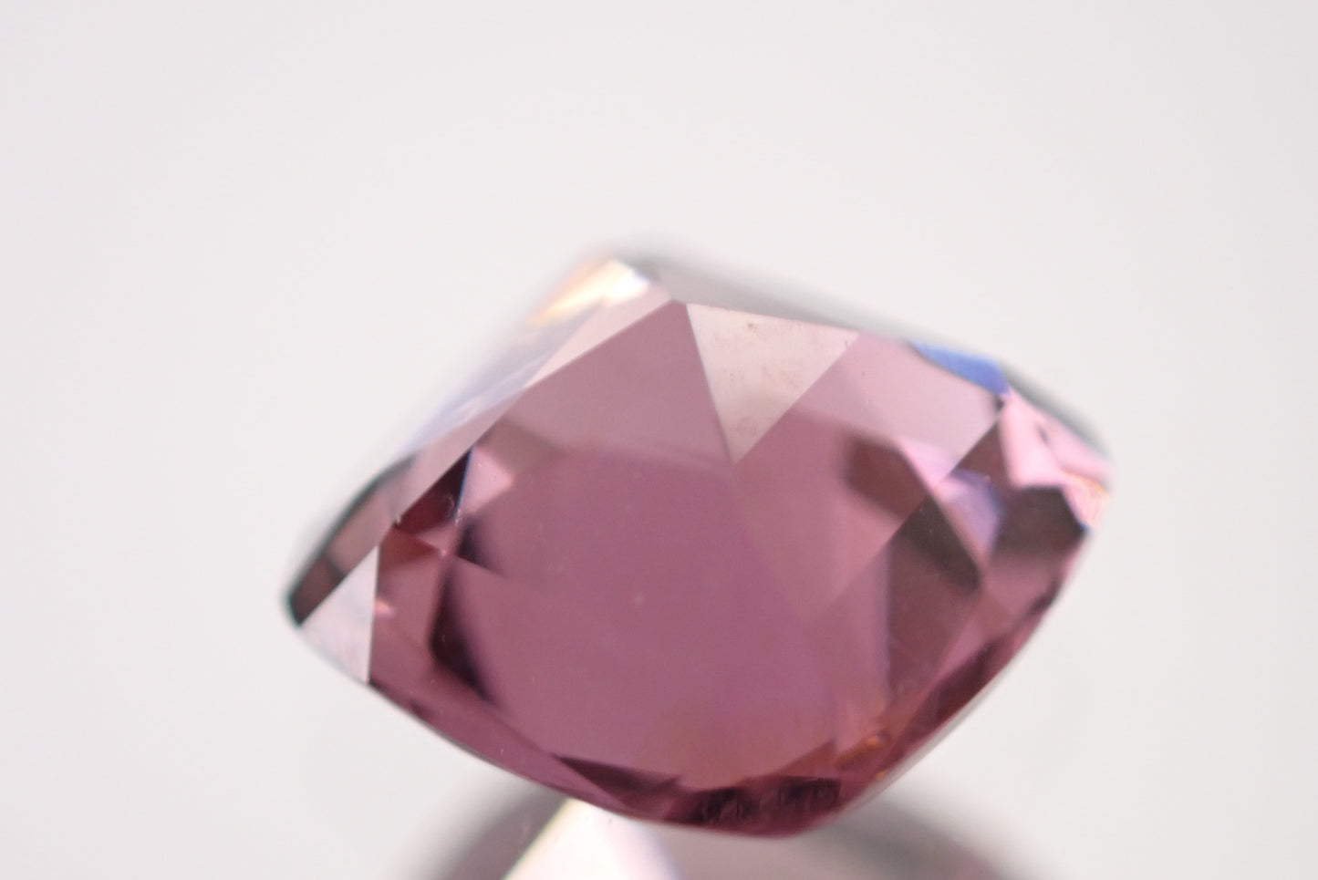スピネル 0.704ct 【AR901】