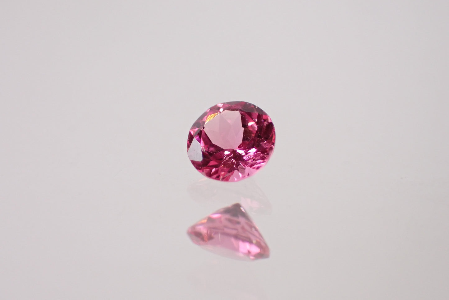 マヘンゲスピネル 0.26ct  【R1231】