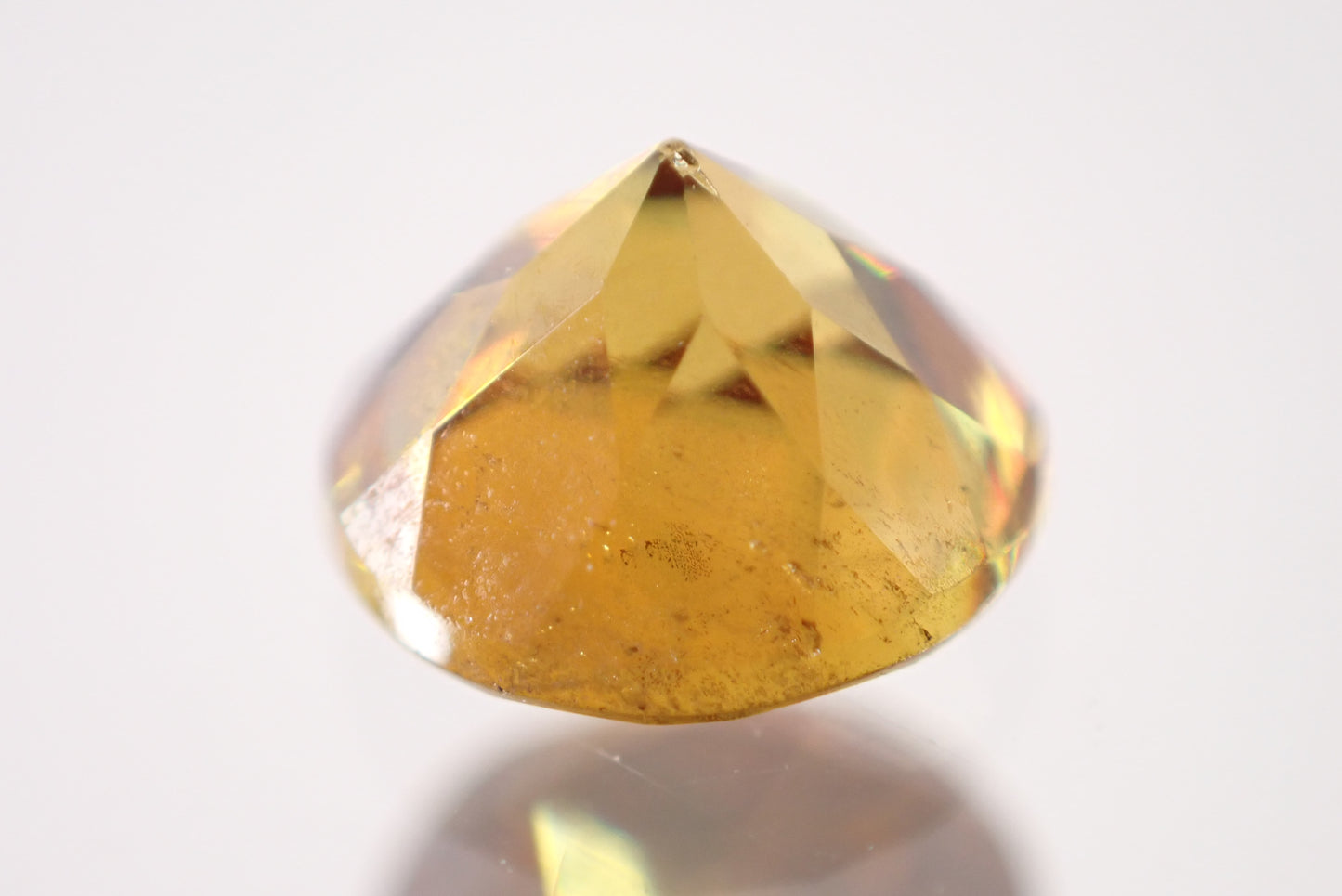 スフェーン 0.58ct  【K8775-3】