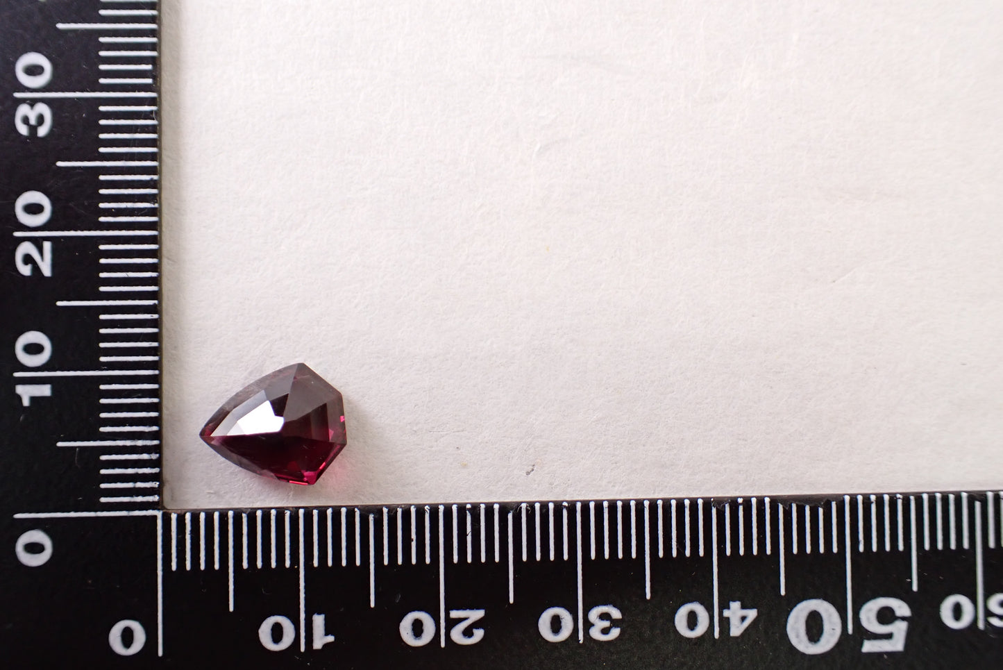 ガーネット 3.25ct 【AR1186】
