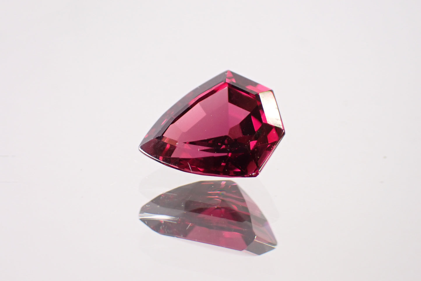 ガーネット 3.25ct 【AR1186】
