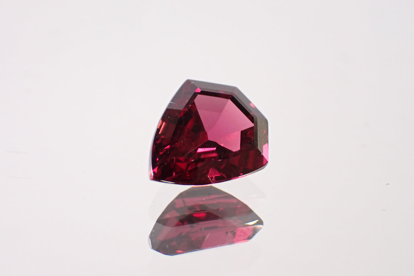 ガーネット 3.25ct 【AR1186】