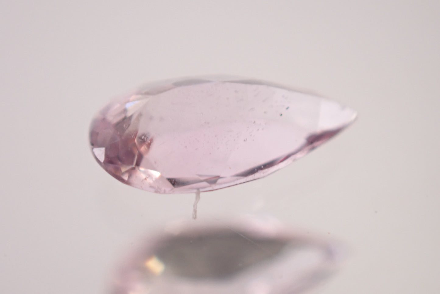 ピンクゾイサイト 0.13ct  【AR851】