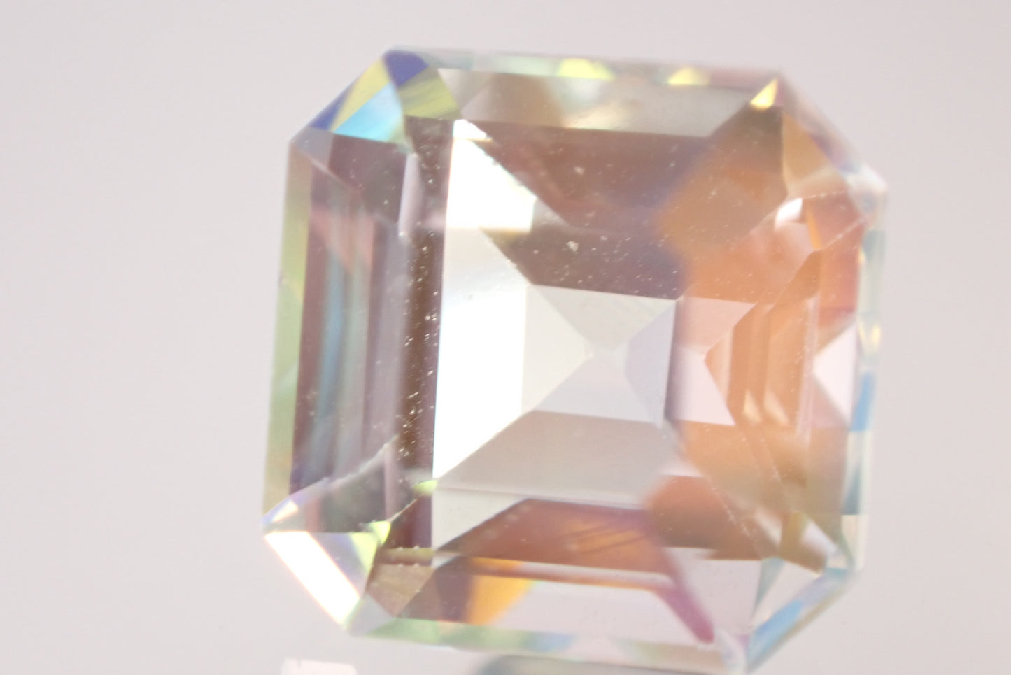 レインボームーンストーン 1.32ct  【IR0802269-1】