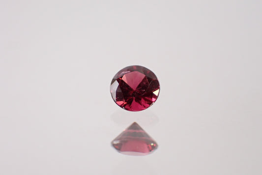 レッドスピネル 0.24ct 【AR960】