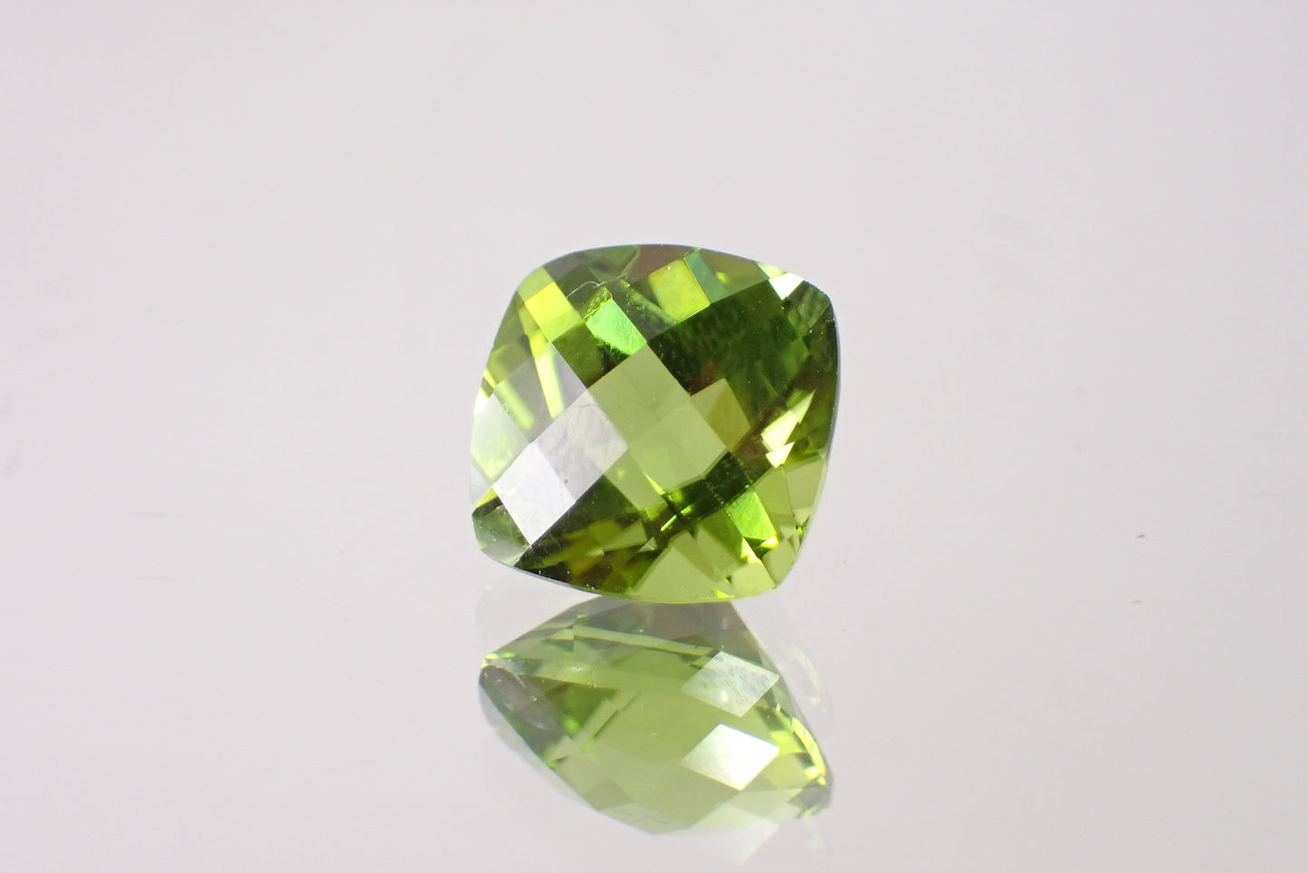ペリドット 5.08ct 【D7-141】