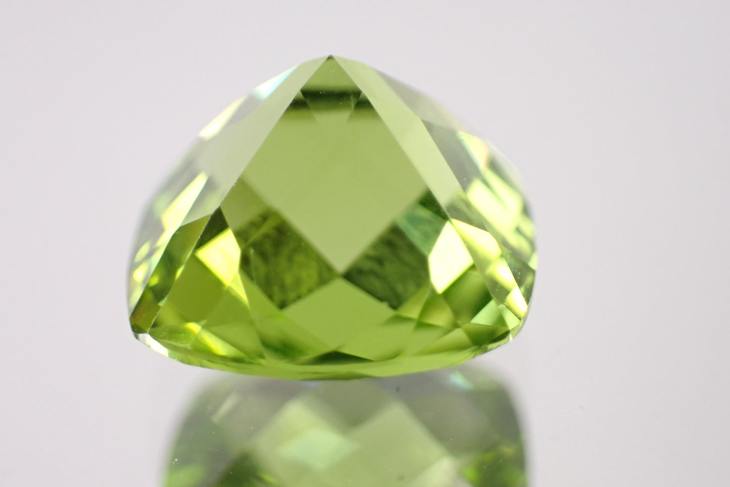 ペリドット 5.08ct 【D7-141】