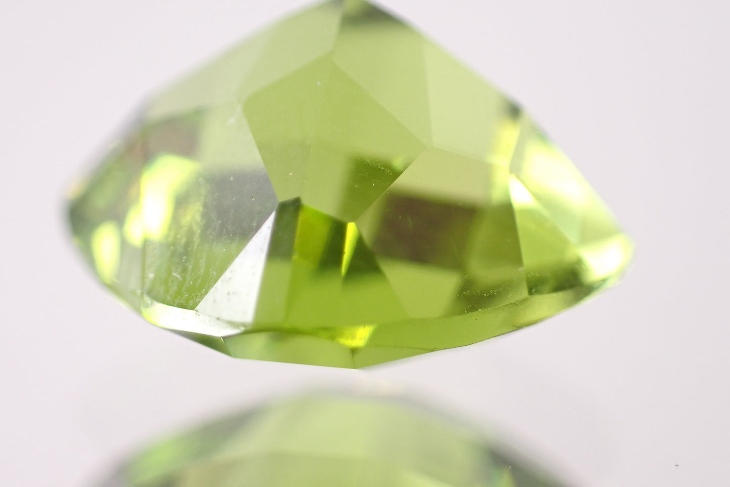 ペリドット 4.85ct 【D7-142】
