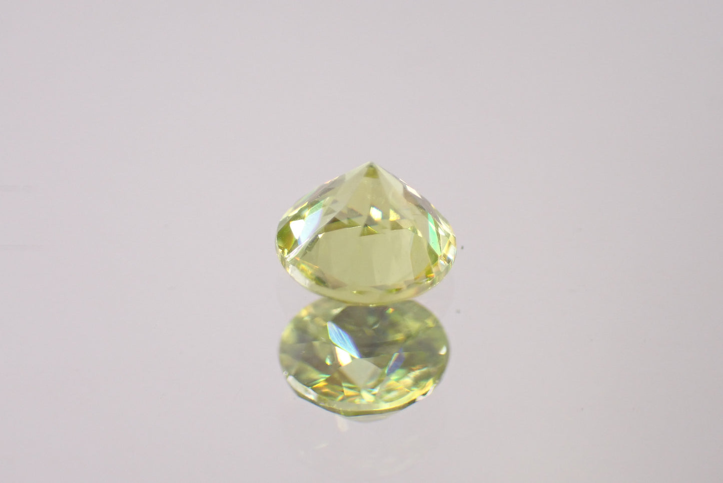 スフェーン 0.92ct 【D7-143】