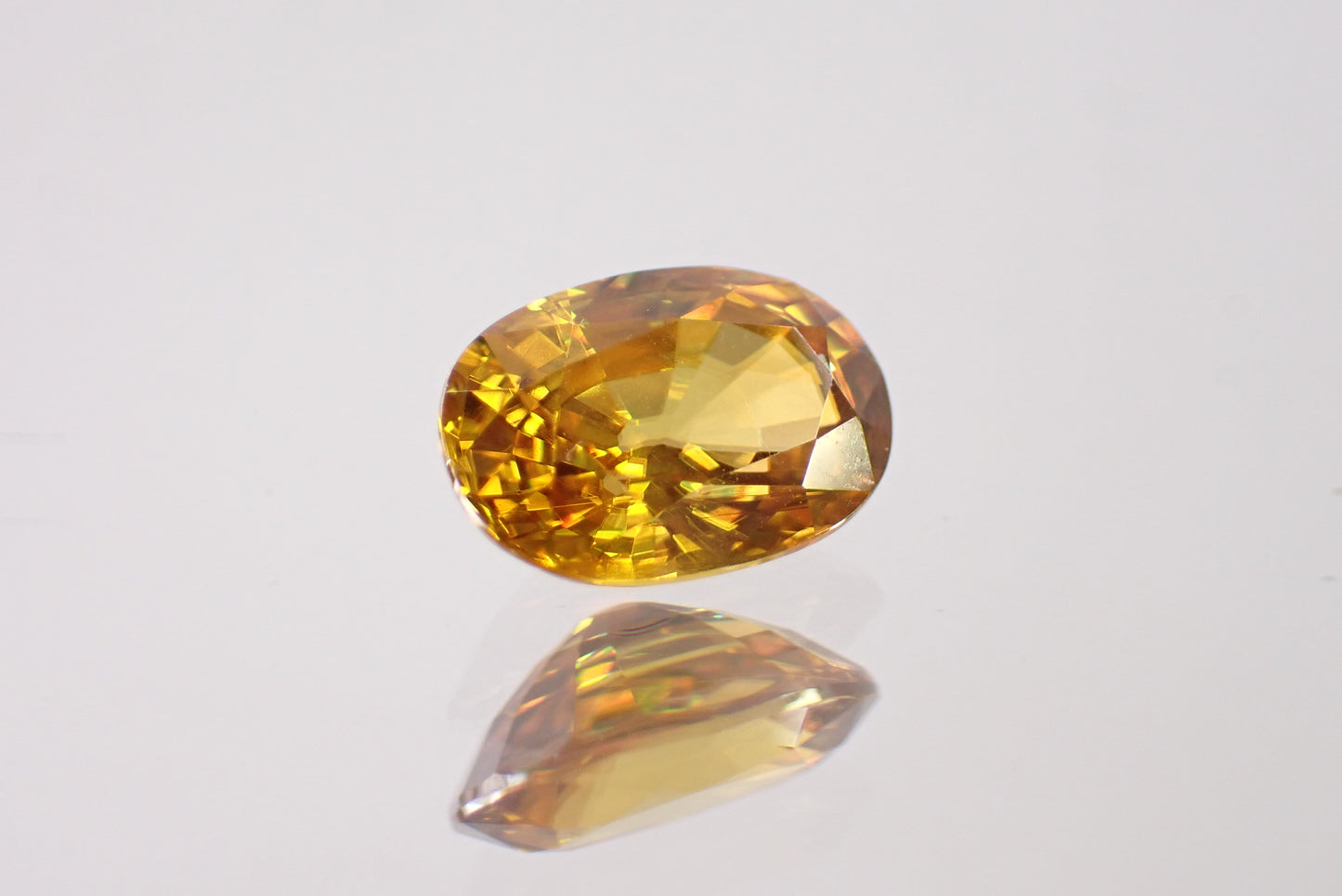 スフェーン 2.15ct 【D7-144】