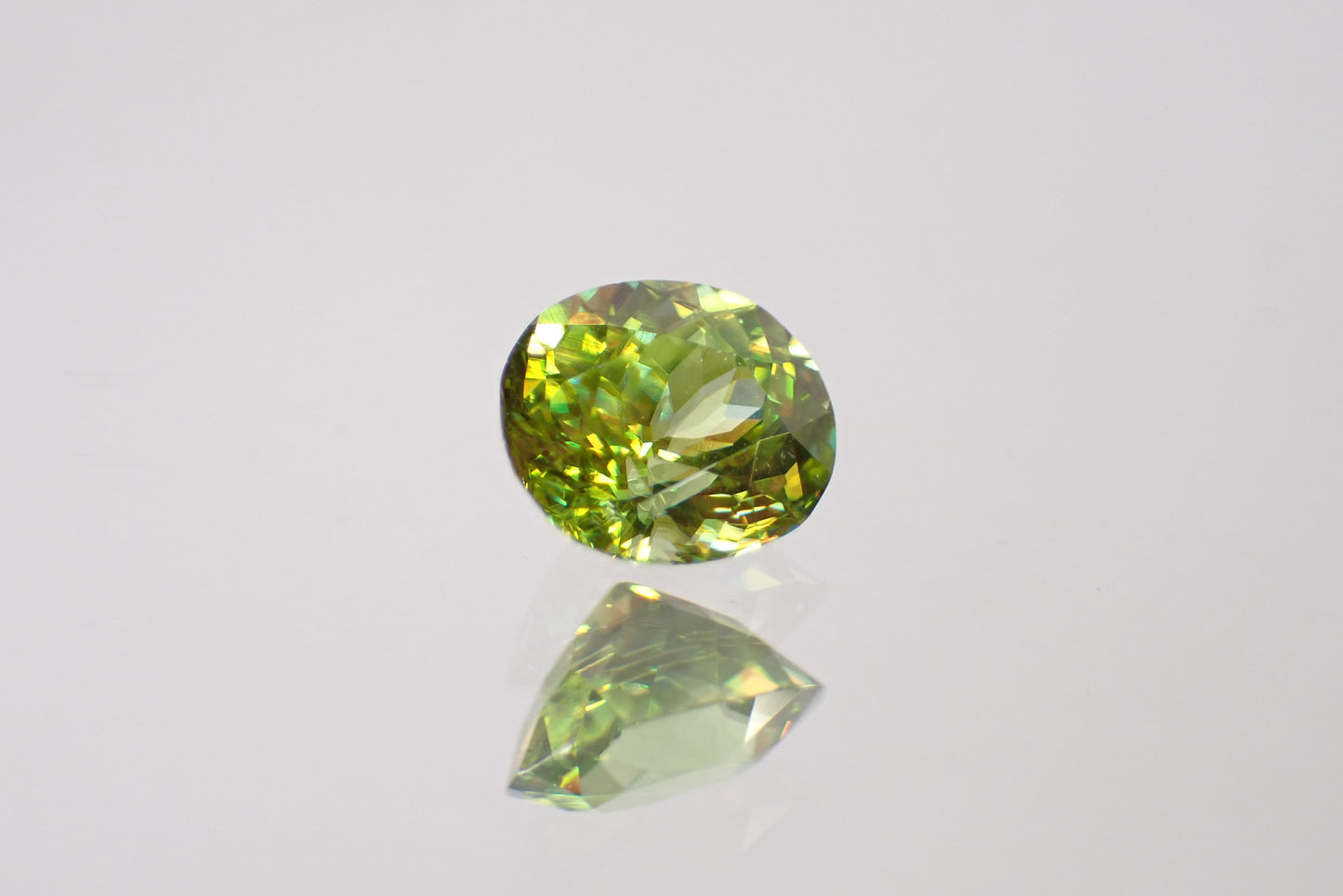 スフェーン 1.12ct 【D7-145】