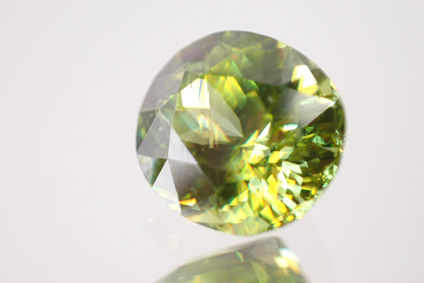 スフェーン 1.12ct 【D7-145】