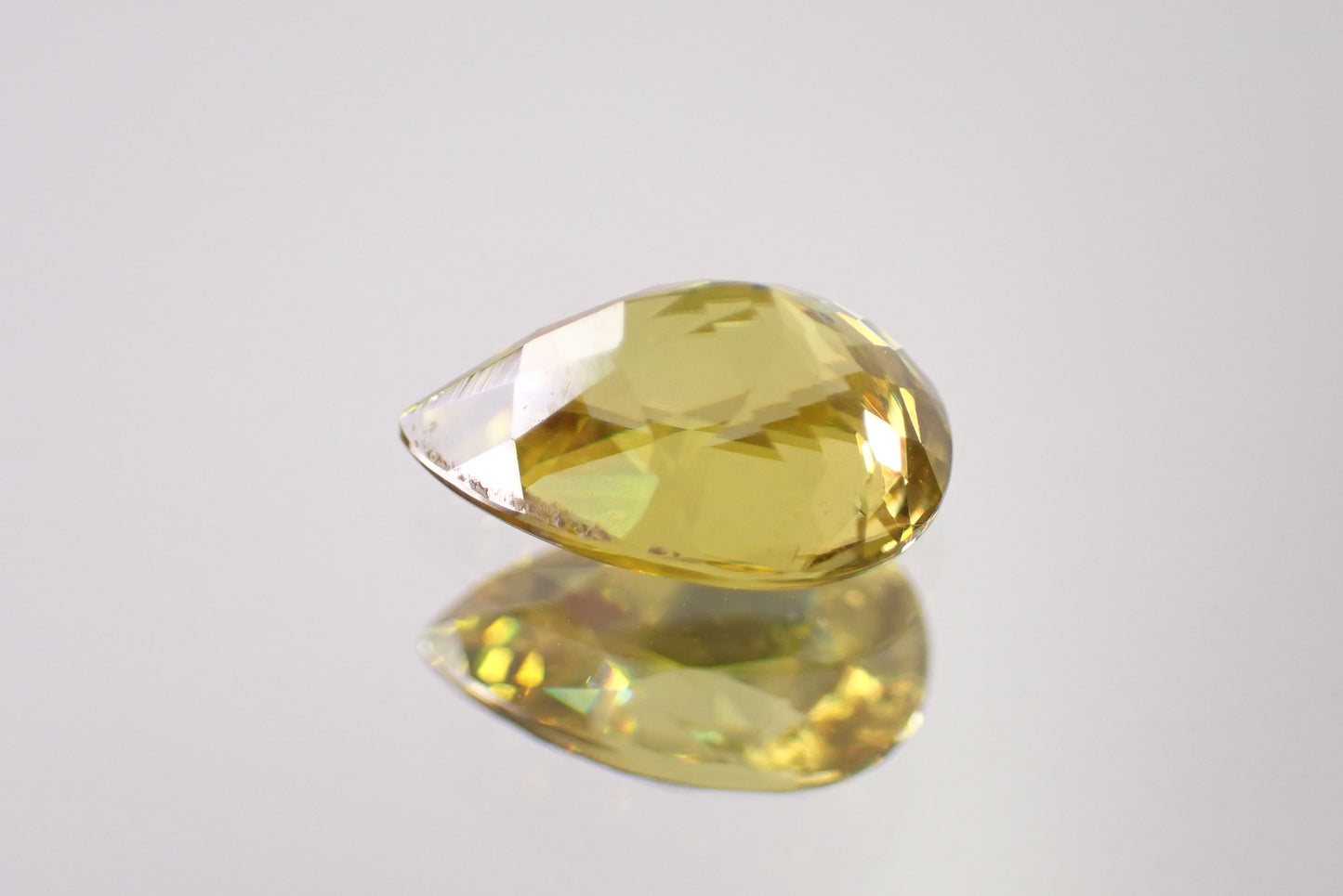 スフェーン 1.78ct 【D7-146】