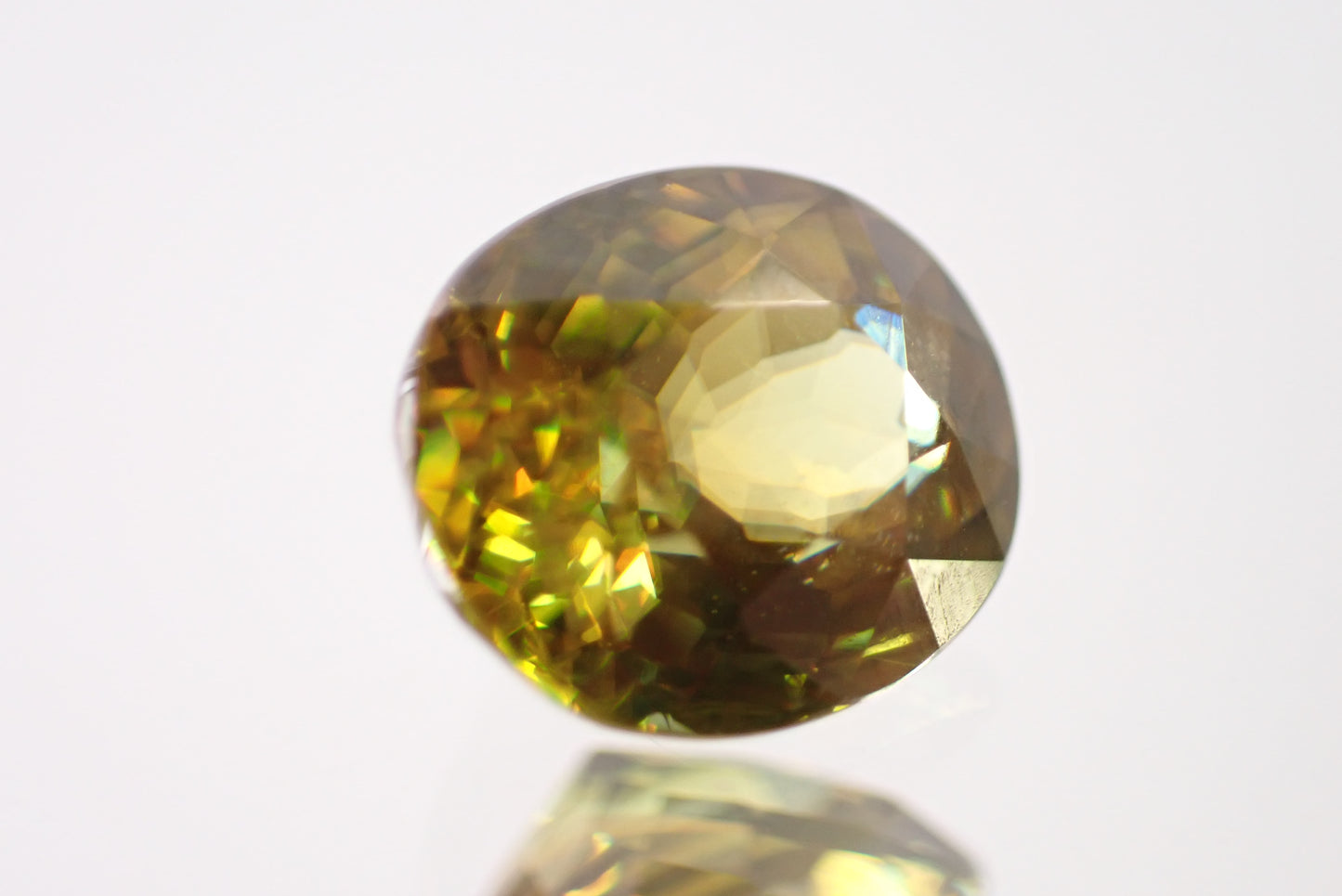 スフェーン 1.34ct 【D7-147】