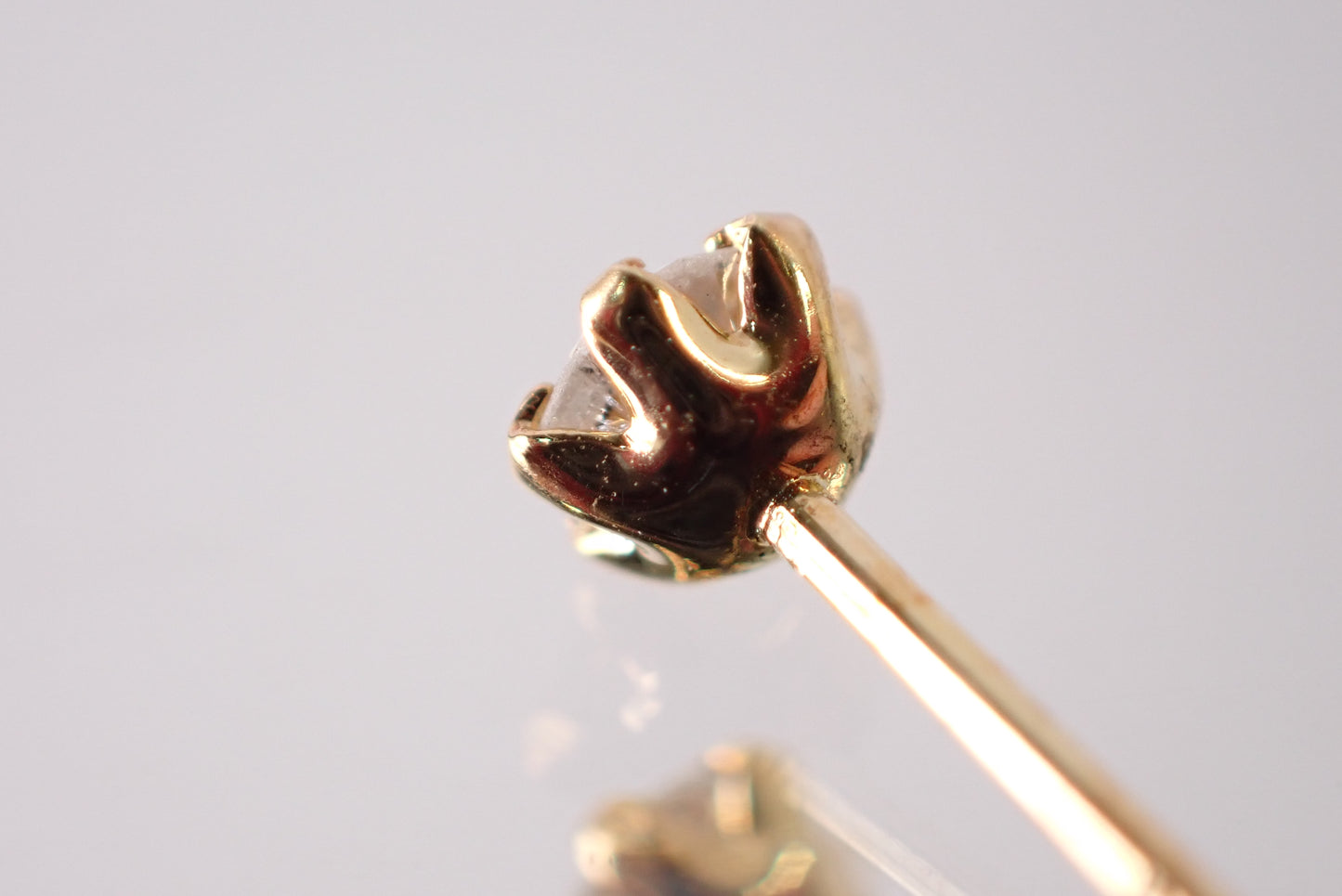 ダイヤモンド K18YG ピアス 【D7-152】