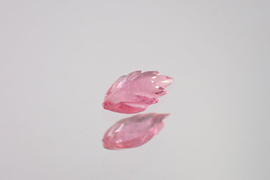 カービングサファイア 0.22ct 【AR1129】