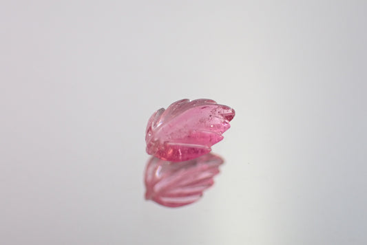 カービングサファイア 0.15ct 【AR1130】
