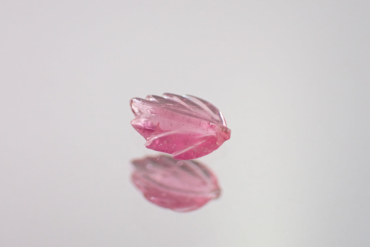 カービングサファイア 0.15ct 【AR1130】