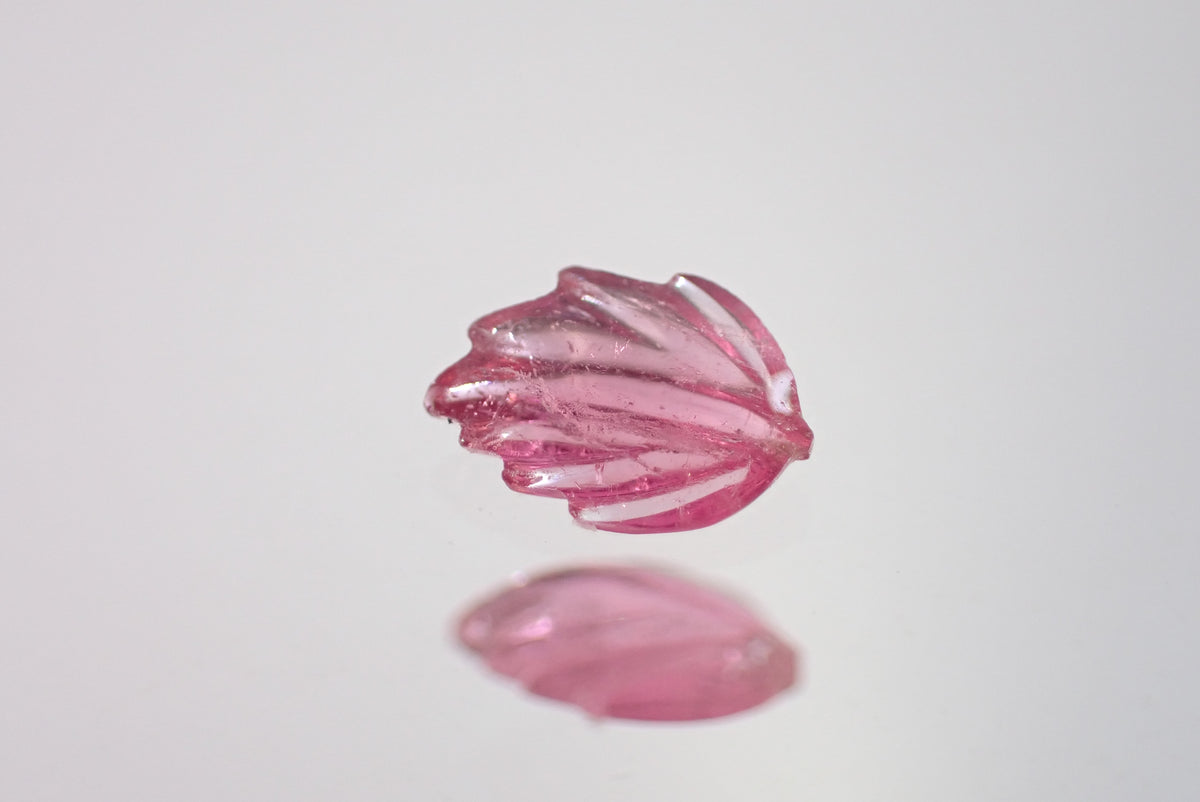 カービングサファイア 0.15ct 【AR1130】