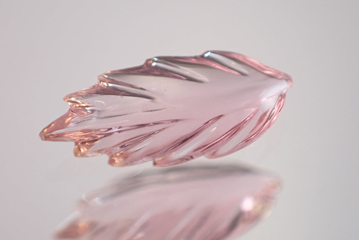 カービングサファイア 0.29ct 【AR1135】